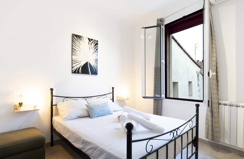 Gambetta Apartment | Voluptuous suite