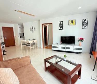 Golden Triangle Apartment | Vortex klcc service by klcc apartment