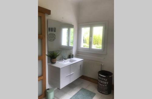 Peymeinade Apartment | Votre charmant studio duplex près de Cannes