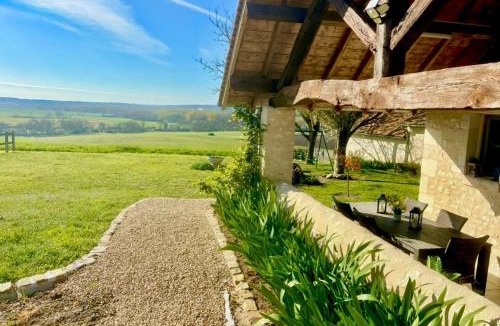 Chatellerault House | Votre Escapade au Calme Confort et Sérénité