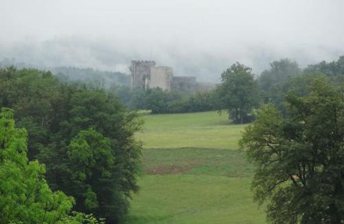 Sauveterre-la-Lemance House | Votre gîte en Périgord : La Grangette.