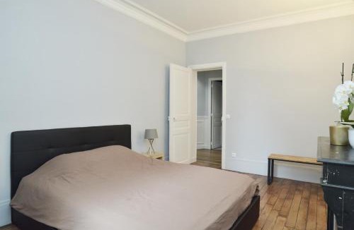 Batignolles Apartment | -Votre nid familial parisien - Batignolles