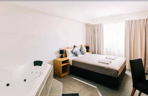 Minchinbury Hotel | Voyager Motel