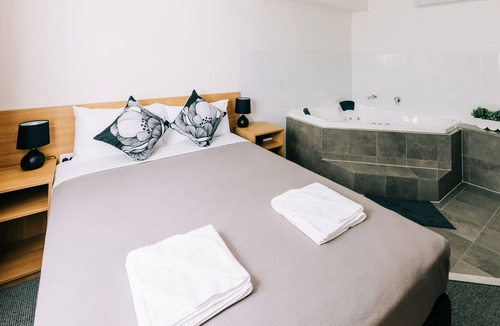 Minchinbury Hotel | Voyager Motel