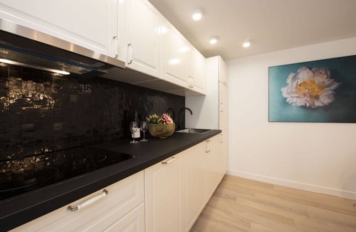 Gaillon Apartment | Voyageur Sans Bagage, 3BR/3BA, 7 people