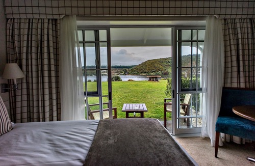 Mourea Hotel | VR Rotorua Lake Resort