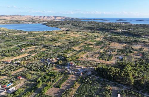 Donje Polje Apartment | Vranac Country house Šibenik