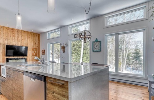 Sainte-Emelie-de-L'Energie Ski Chalet | Vrbo Property