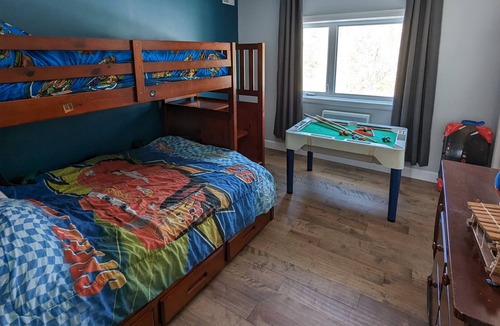 Notre-Dame-de-Montauban Ski Chalet | Vrbo Property