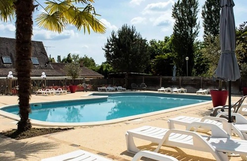 Saint-Vincent-de-Cosse House | Vrbo Property