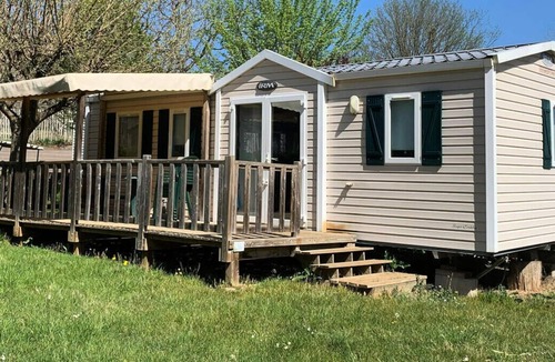 Saint-Vincent-de-Cosse House | Vrbo Property