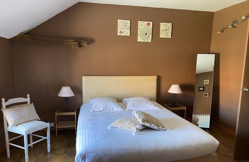 Montagny-les-Beaune Bed & Breakfast | Vrbo Property