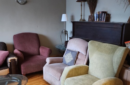 Pointe-aux-Trembles House | Vrbo Property