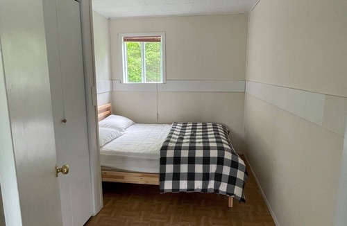 Saint-Luc-de-Bellechasse Cabin | Vrbo Property