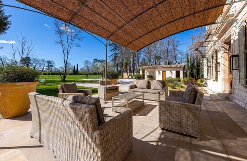 Montfavet House | Vrbo Property