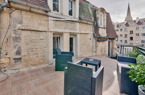 Vaugueux Apartment | Vrbo Property