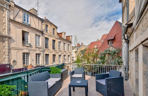Vaugueux Apartment | Vrbo Property