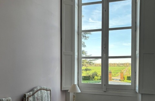 Castelsarrasin Bed & Breakfast | Vrbo Property