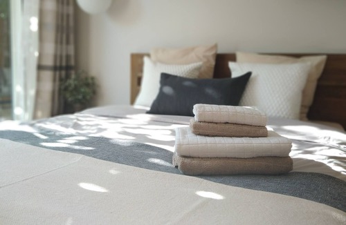 Graveson Villa | Vrbo Property