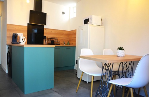 Secteur 1 Apartment | Vrbo Property
