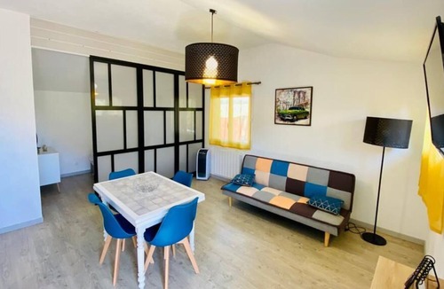 Hinx Apartment | Vrbo Property