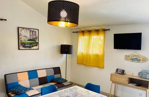 Hinx Apartment | Vrbo Property