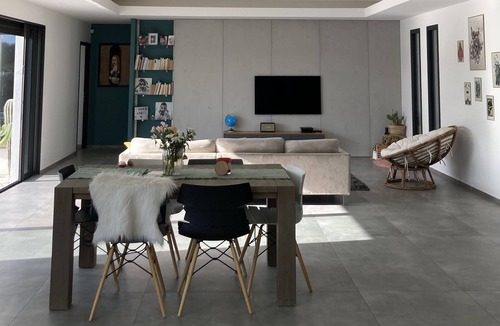 Lansargues House | Vrbo Property