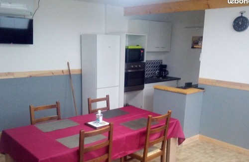 Lignac Apartment | Vrbo Property