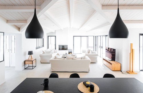 Loix House | Vrbo Property