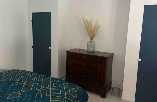 Roujan House | Vrbo Property