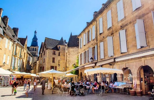 Thonac House | Vrbo Property