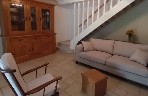 Ville-sous-Anjou House | Vrbo Property