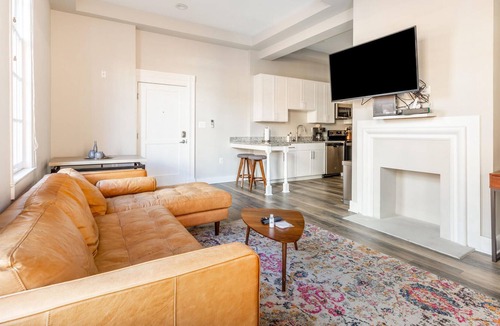 Jefferson Manor Apartment | Vrbo Property