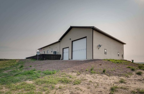 Ogallala House | Vrbo Property
