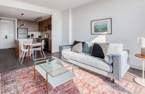 Reston Apartment | Vrbo Property