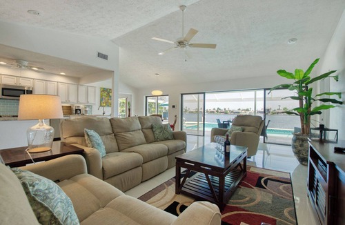 Eight Lakes Villa | VRCC Villa Lakualoosa