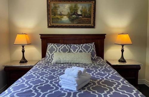 L'Amoreaux House | VSA Master Room Jacuzzi Nice Fiber Net Free P