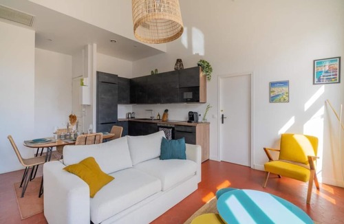 Blancarde Apartment | Vue Azure - 3 ch, Plein Centre, Climatisé, Balcon