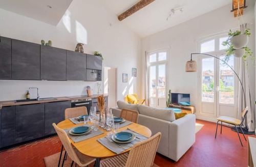 Blancarde Apartment | Vue Azure - 3 ch, Plein Centre, Climatisé, Balcon