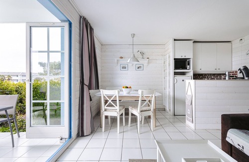 Bourgenay Apartment | Vue et face golf port bourgenay, proche mer, foret