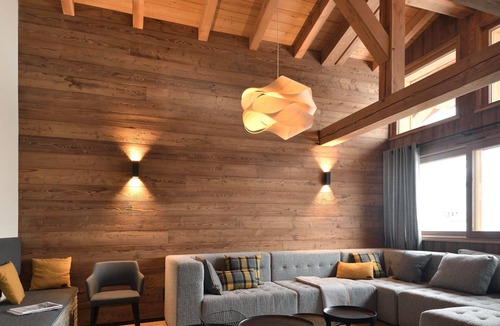 Mont-de-Lans Condo | Vue exceptionnelle ! Chalet moderne + sauna privé