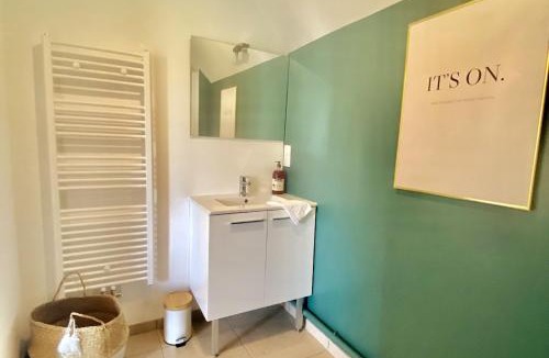 Caen City Centre Apartment | Vue imprenable sur le Château de Caen