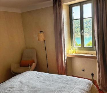 Bauduen Apartment | Vue Lac avec Terrasse Privée