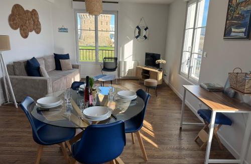 Downtown Apartment | Vue mer imprenable - Proche rue de Siam