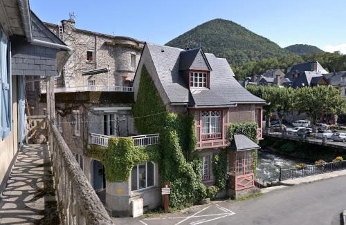 Arreau House | Vue montagne, balcon, wifi, parking