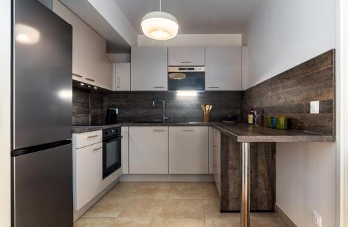 Champigny-sur-Marne Apartment | Vue Panoramique - Between Paris & Disneyland - Gare à 10min - Parking Souterrain Privé -