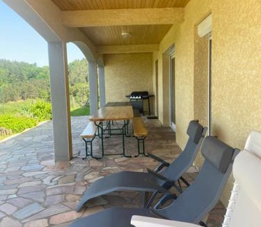 Auzon Communaute House | Vue panoramique & jacuzzi privé