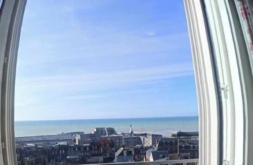 Le Treport Apartment | Vue Panoramique sur la mer et les Falaises