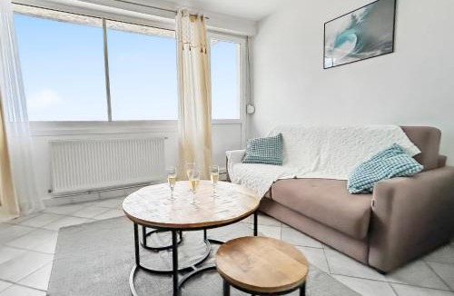 Malo-les-Bains Apartment | Vue panoramique sur la plage, grand T2