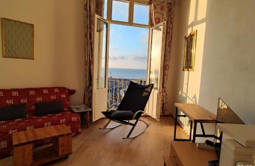 Le Treport Apartment | Vue panoramique sur la mer et les falaises